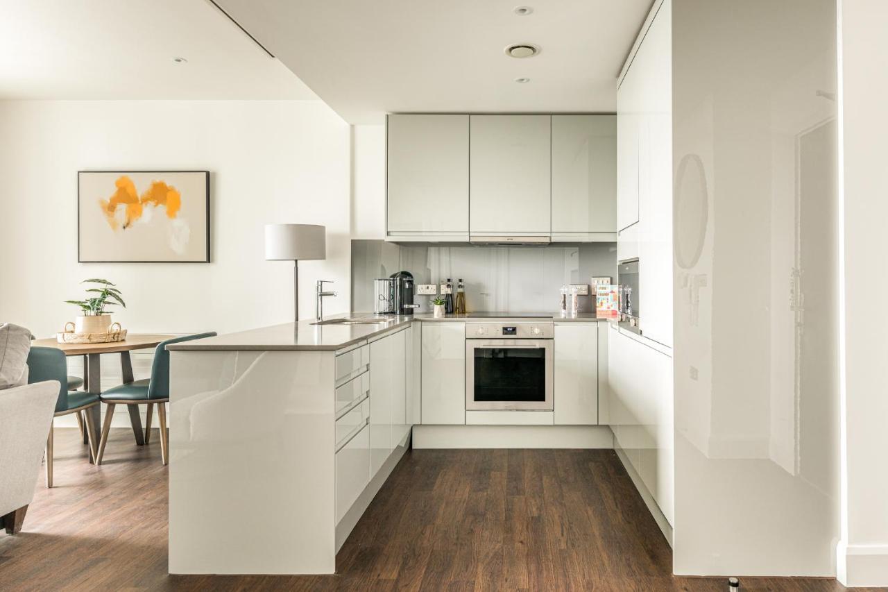 Urban Rest Canary Wharf Apartments 伦敦 外观 照片